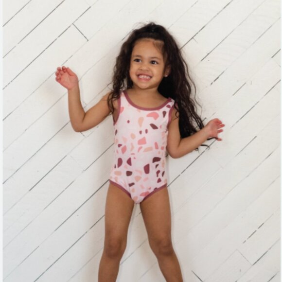 Taylor Joelle Rosie Beach Wear Terazzo Print Girls Swimsuit - Picture 1 of 6